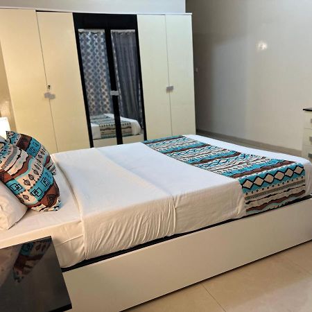 Yelow Home Dakar Bagian luar foto
