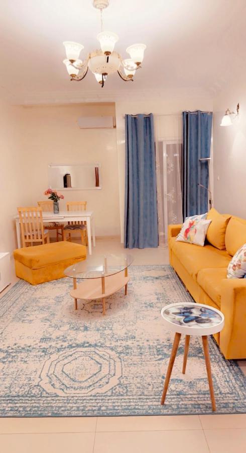 Yelow Home Dakar Bagian luar foto