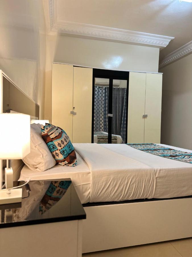 Yelow Home Dakar Bagian luar foto