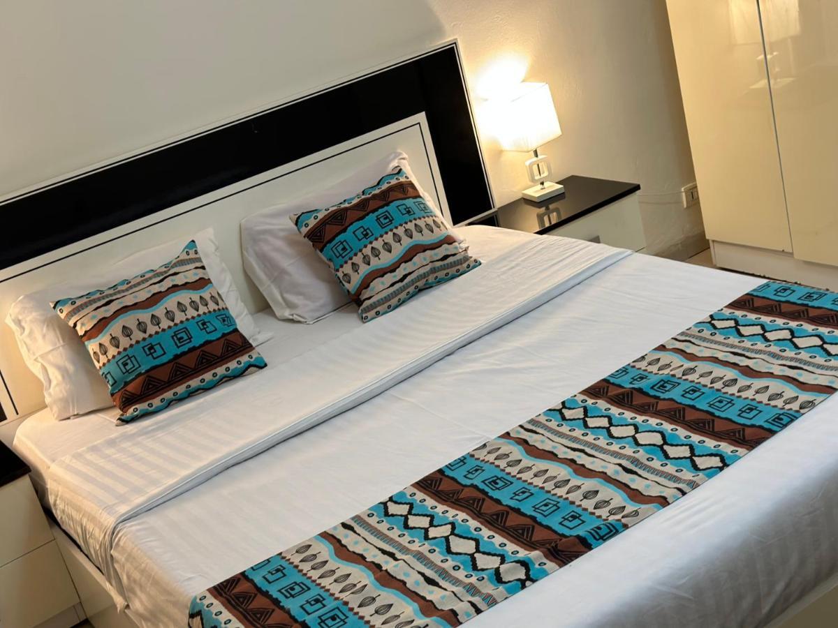 Yelow Home Dakar Bagian luar foto