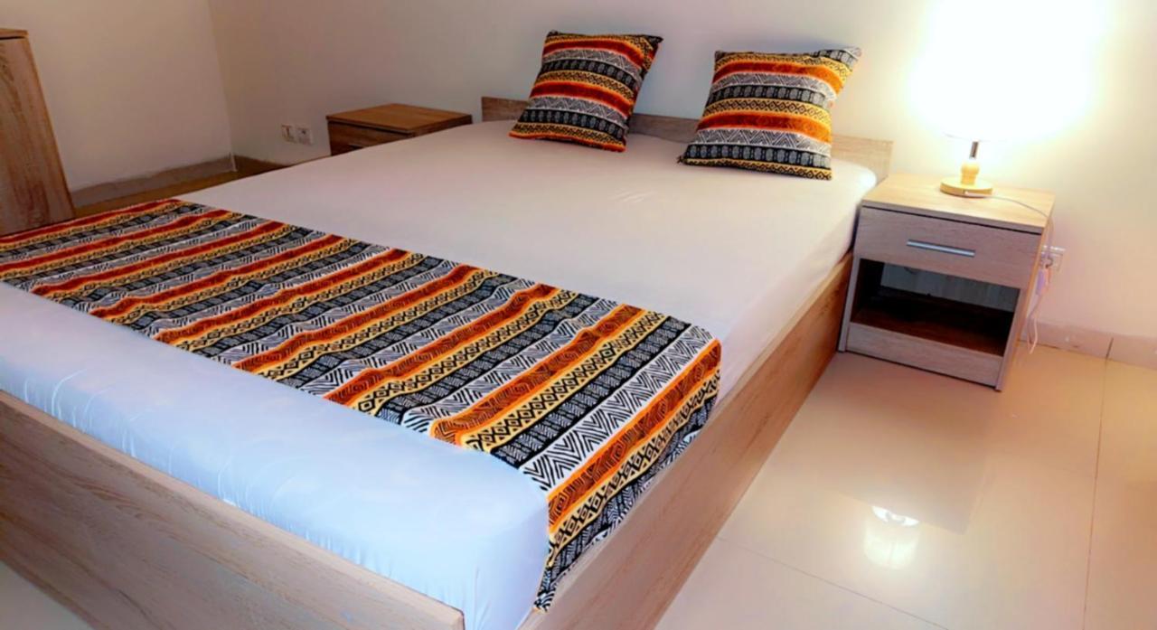 Yelow Home Dakar Bagian luar foto